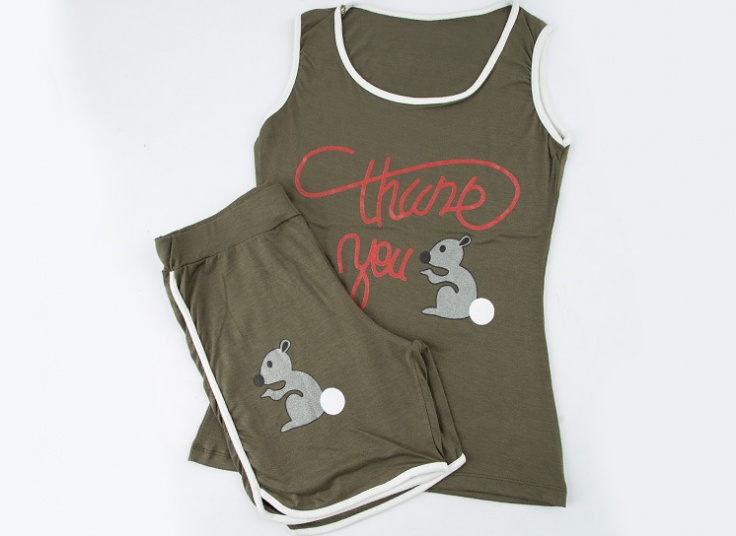 ست تاپ و شلوارک زنانه