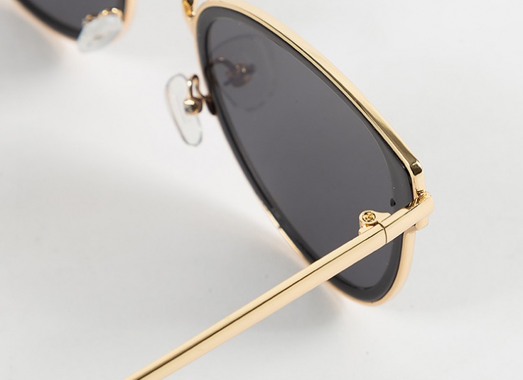 عینک آفتابی زنانه