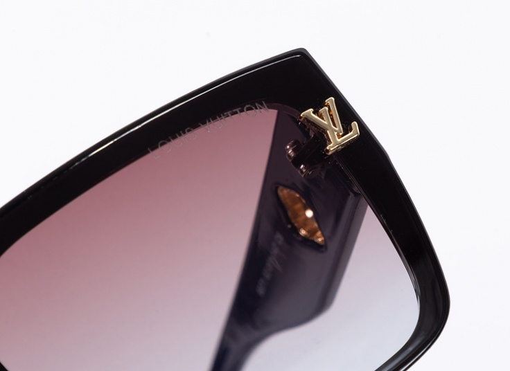 عینک آفتابی زنانه LV مدل 6071