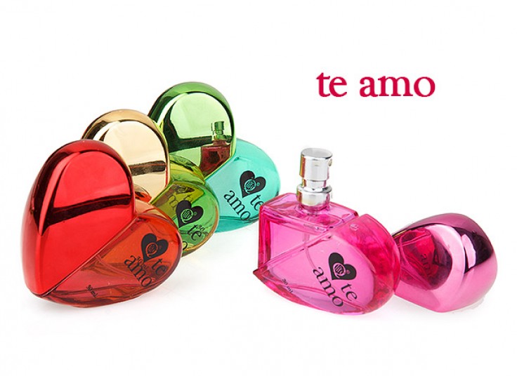 عطر جیبی زنانه TE AMO