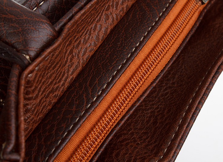 کیف کج چرمی