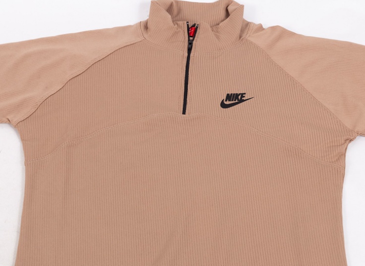 تیشرت نیم زیپ ورزشی طرح Nike