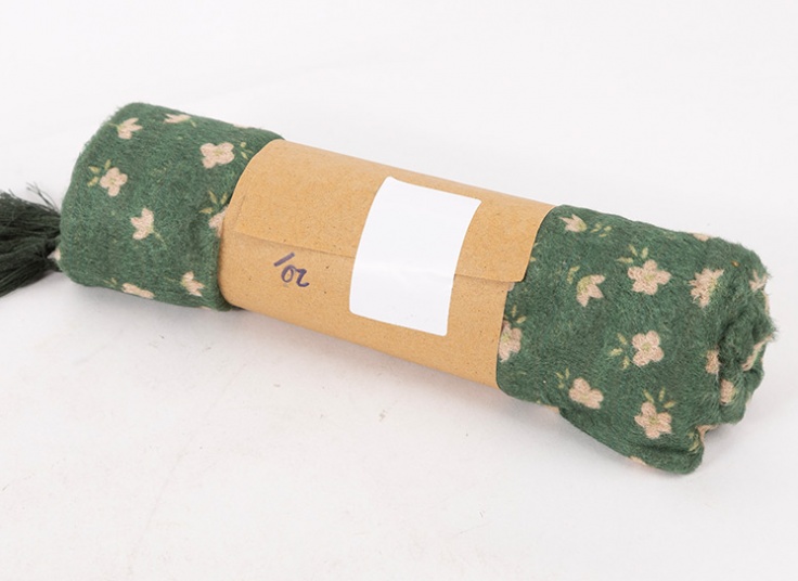 شال مخمل پاییزی