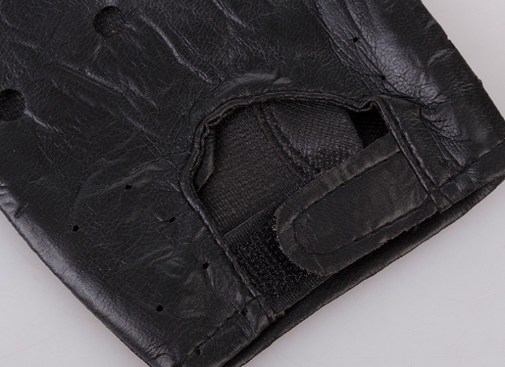 دستکش ورزشی زنانه