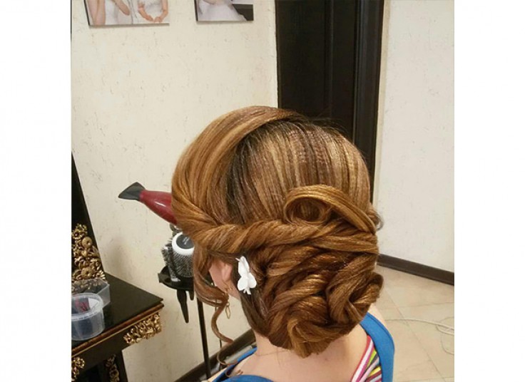 سالن زیبایی عسل بانو