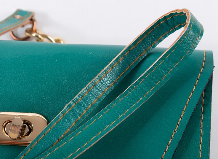 کیف دوشی چرم زنانه