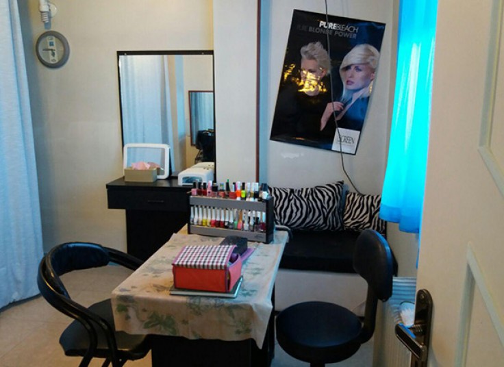 خدمات ناخن سالن زیبایی مادمازل