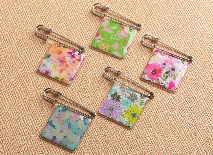 سنجاق سینه Square