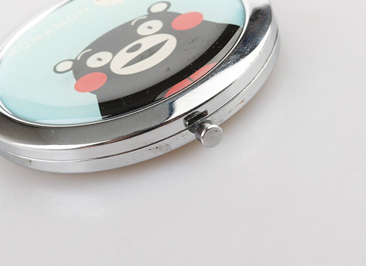 آینه جیبی زوم دار Patterned