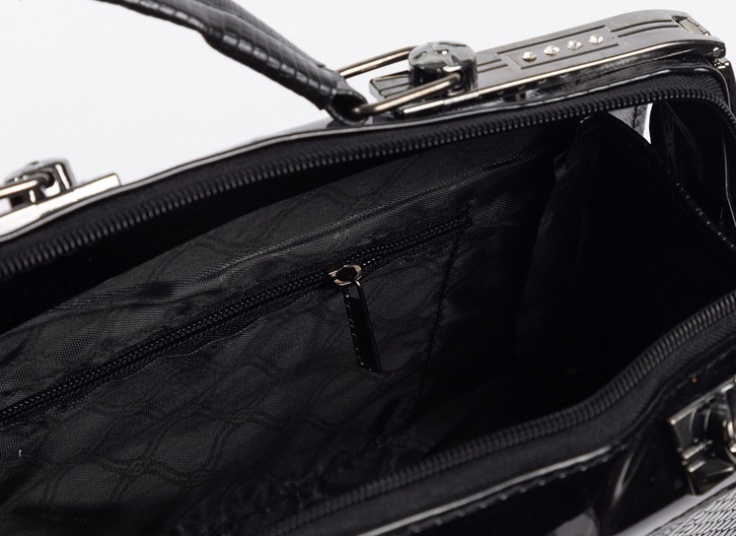 کیف زنانه ورنی Prada