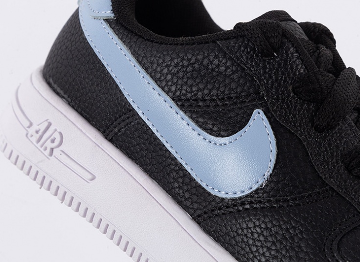 کتانی زنانه طرح Nike مدل Air Force