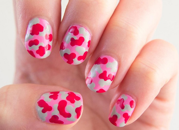 خدمات ناخن سالن زیبایی فریبا