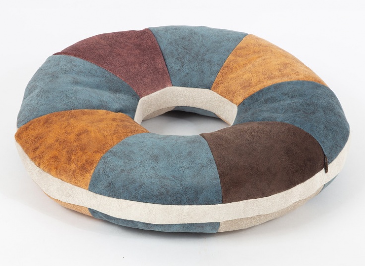 زیر نشیمنی مخملی