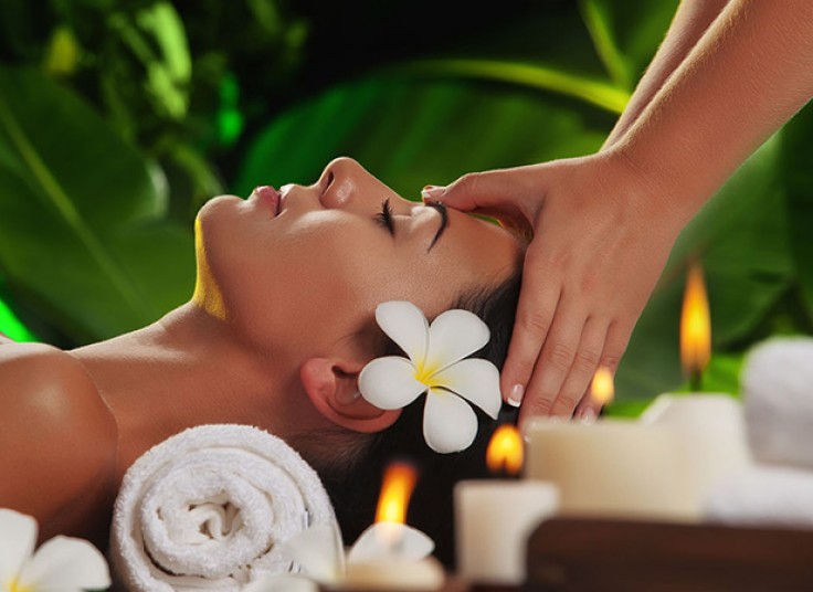 انواع ماساژ سالن زیبایی حنا