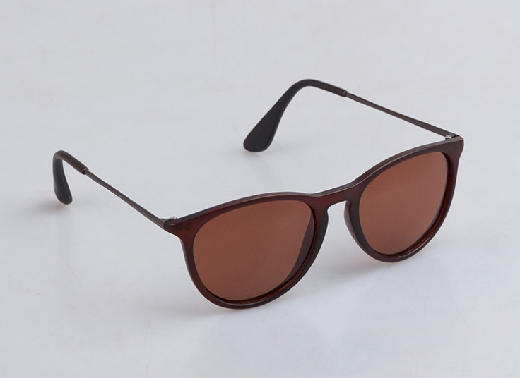 عینک آفتابی پلورایز طرح Tailoring