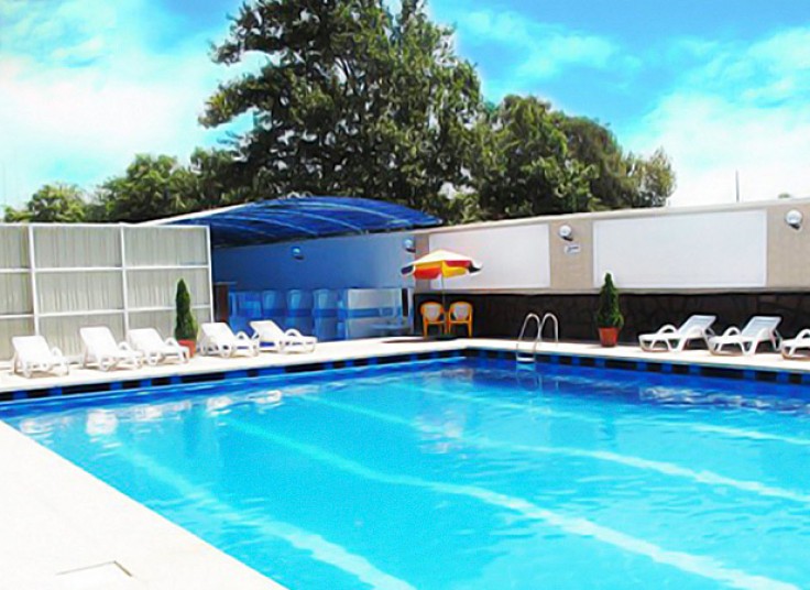 استخر سرپوشیده باربد