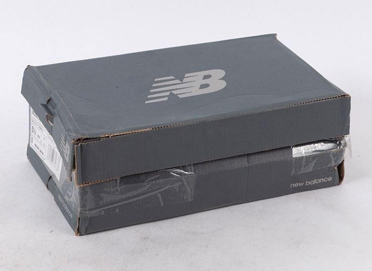 کتانی زنانه New Balance