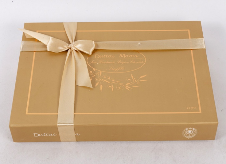 شکلات کادویی DUTTAI MOON