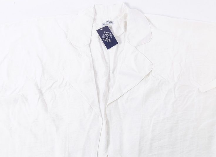 مانتو جلو باز ابر و بادی