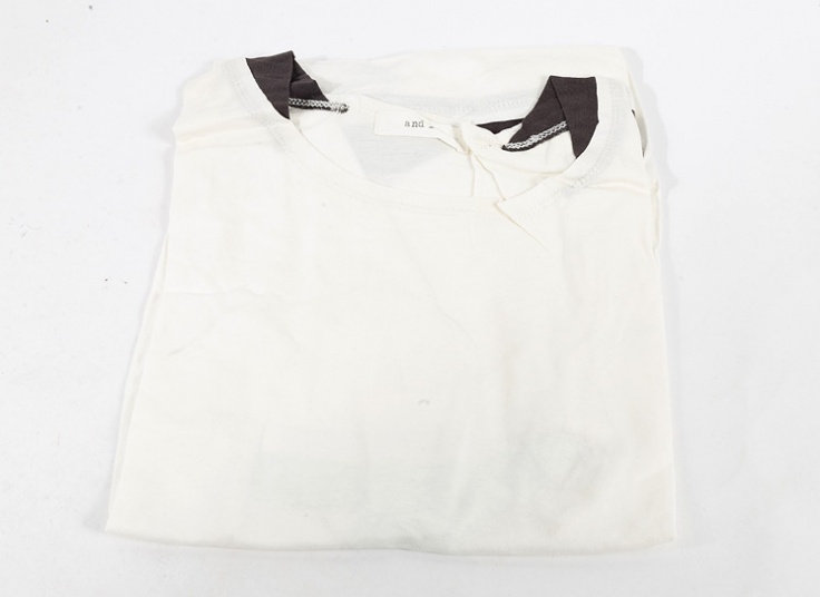 تیشرت زنانه LARU