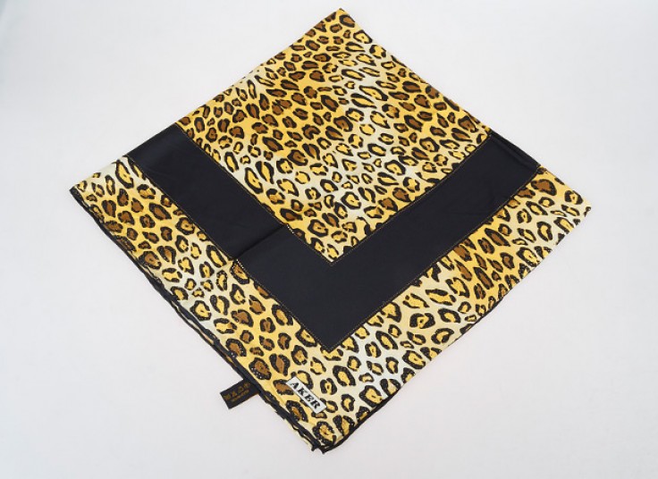 روسری ساتن ابریشم AKER