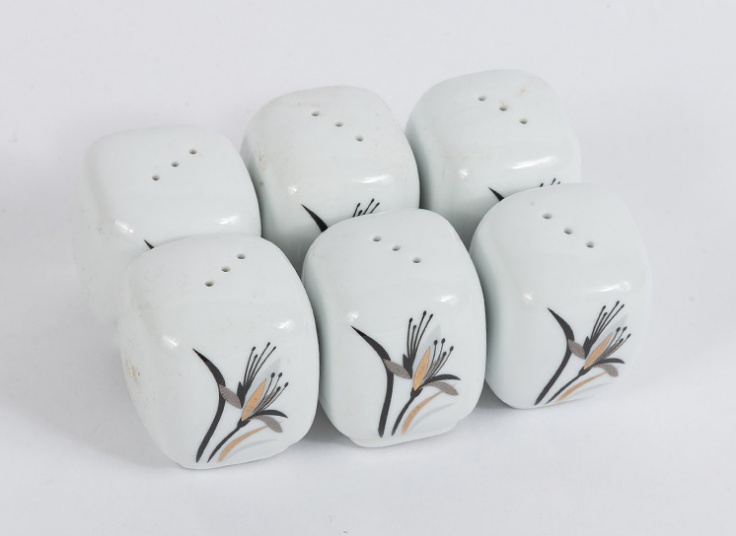 نمکدان چینی توس