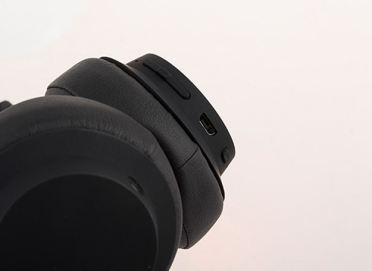 هدست بلوتوث طرح JABRA مدل Move