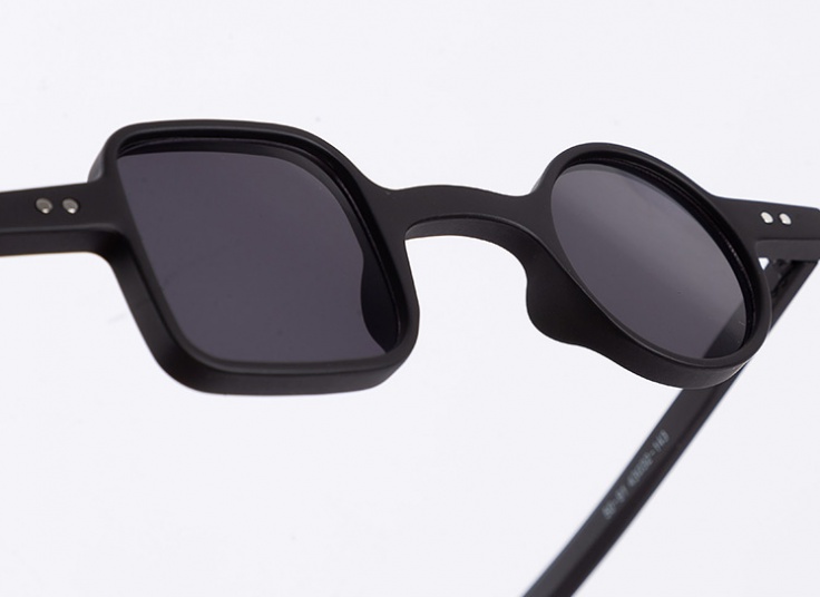 عینک آفتابی فانتزی مدل 50-91