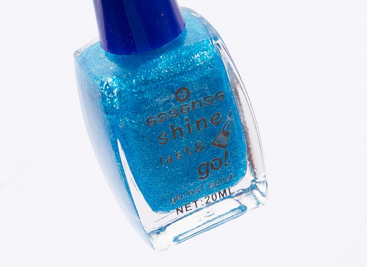 لاک ناخن essense