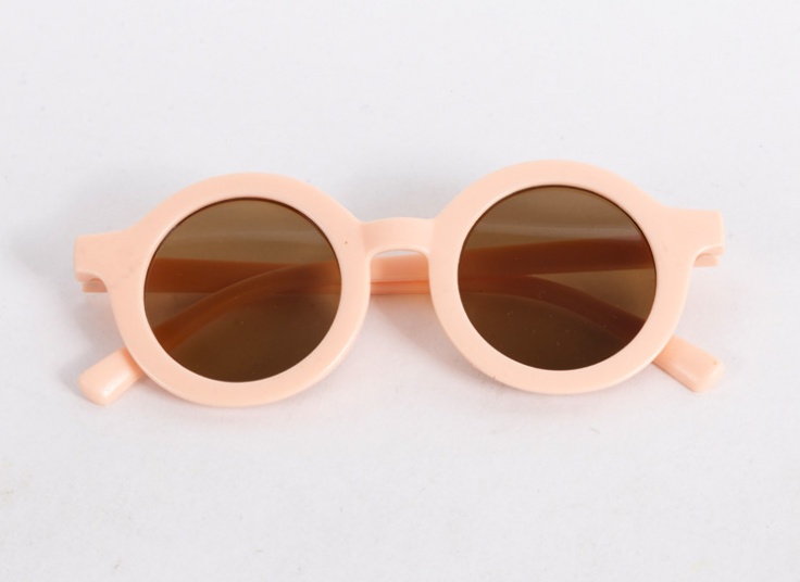 عینک بچگانه گرد