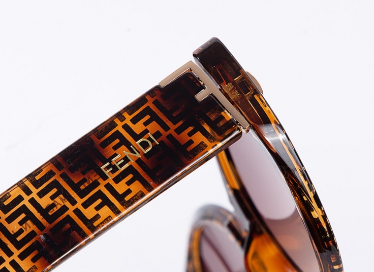 عینک آفتابی طرح Fendi مدل D2816
