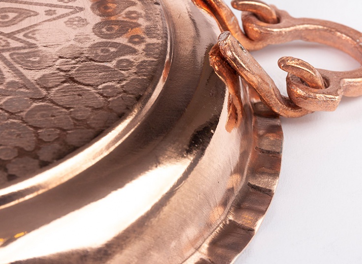 ظروف مسی طرحدار