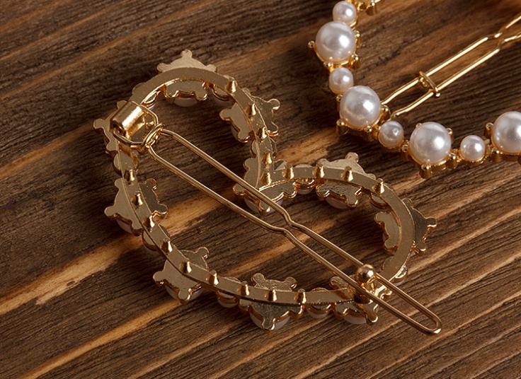 گیره مو مرواریدی