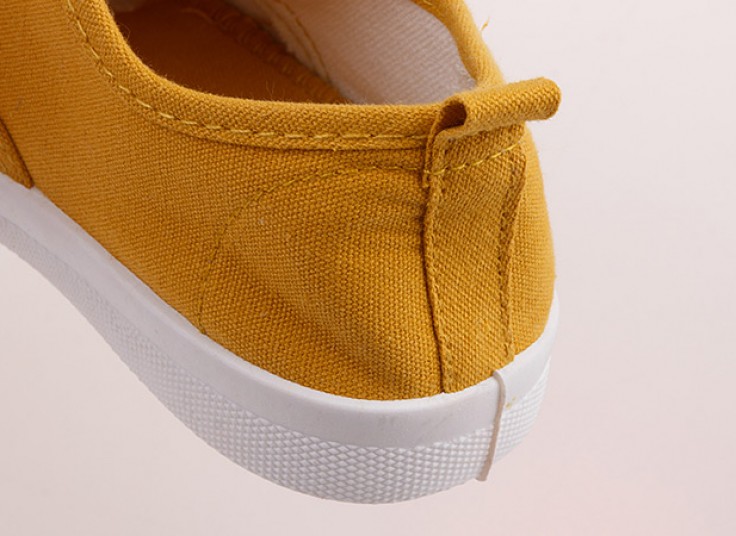 کفش اسنیکرز بچگانه