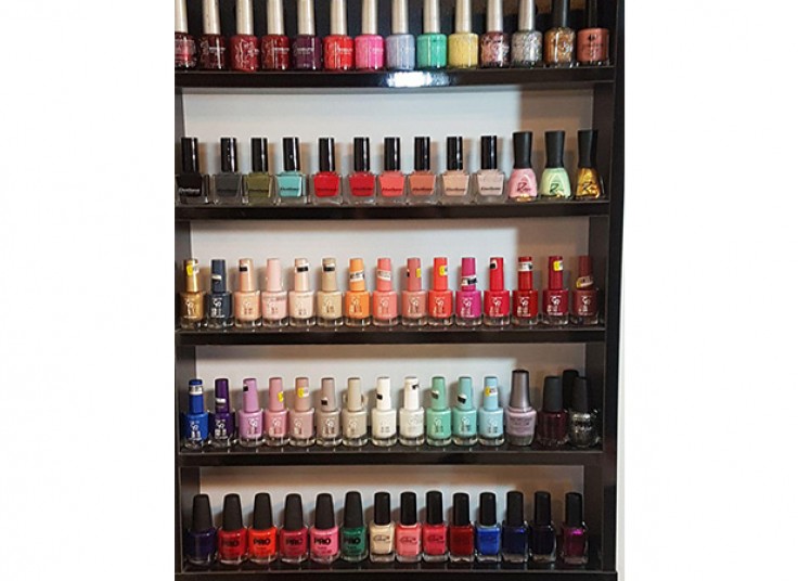 خدمات ناخن پانیذ