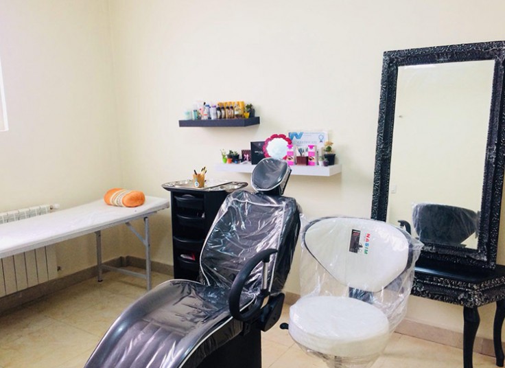 خدمات تخصصی مژه و ابرو یلدا