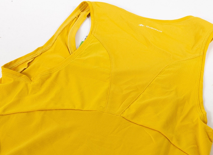 تاپ ورزشی Decathlon Quechua