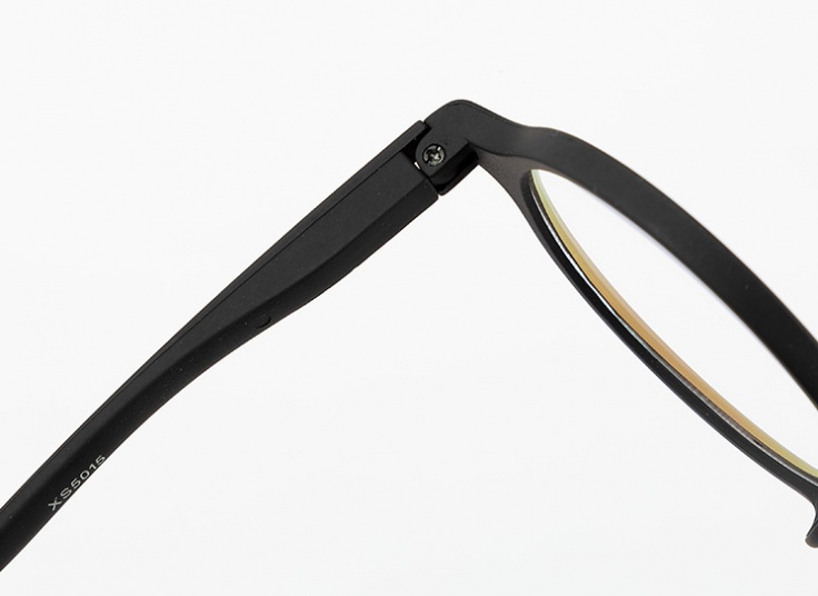 عینک طرح طبی Ruo Bo