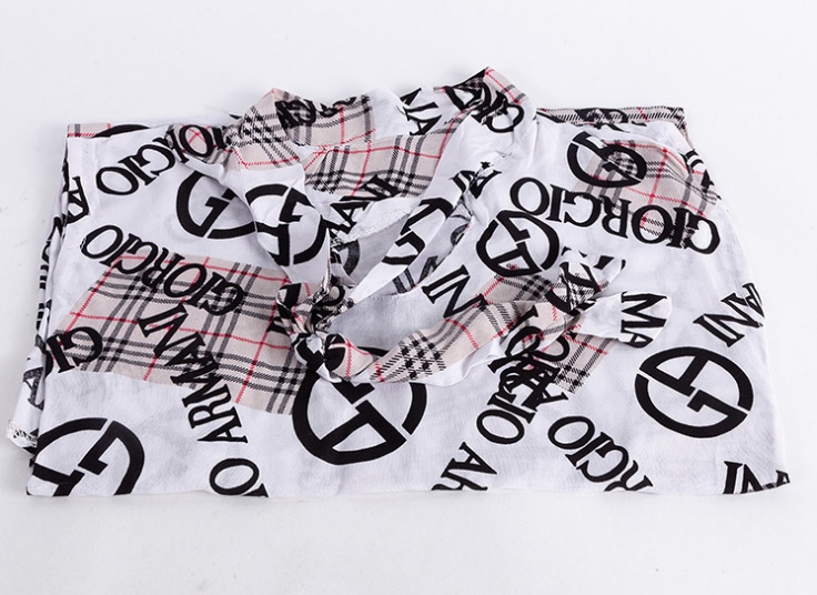 تاپ یقه گره‌ای نخی طرحدار