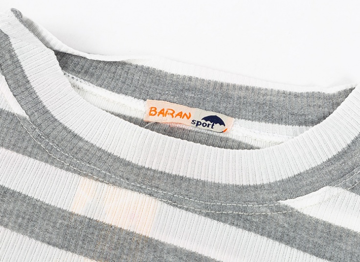 زیر سارافونی راه راه زنانه