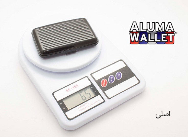جاکارتی و کیف آلوما AlumaWallet