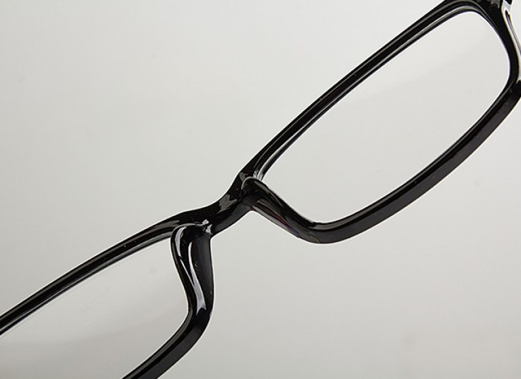 دو مدل عینک طبی  