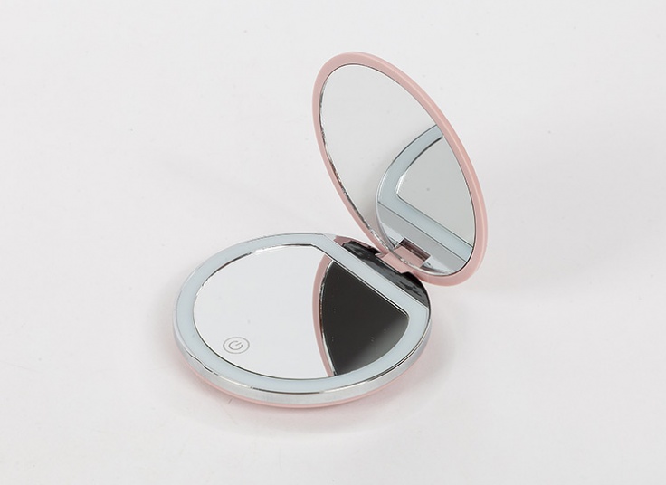 آینه آرایشی LED