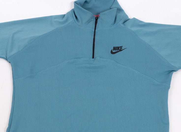 تیشرت نیم زیپ ورزشی طرح Nike