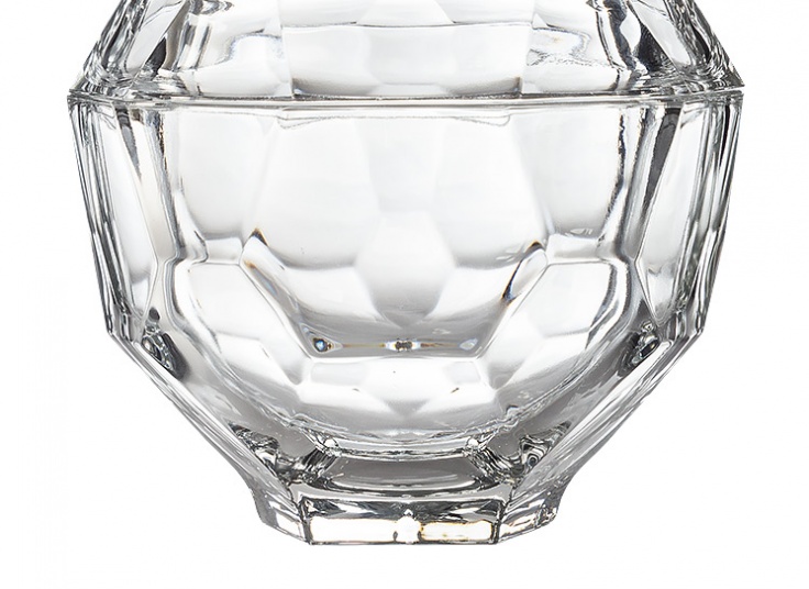 شکلات‌خوری Lisa Mori