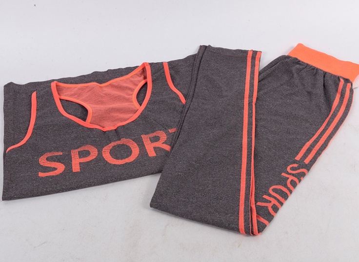 ست ورزشی زنانه Danis