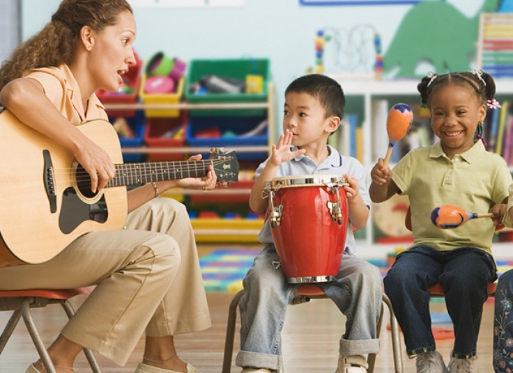 آموزش موسیقی کودکان در آموزشگاه سارنگ