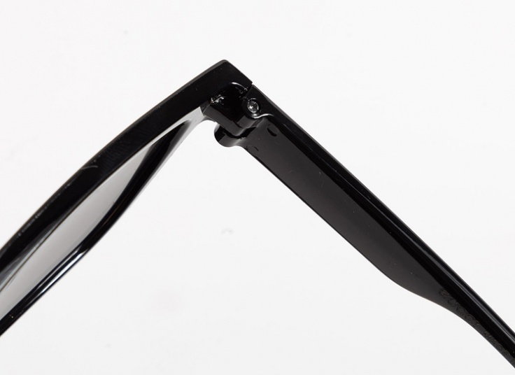 عینک آفتابی Gucci مدل LH2307