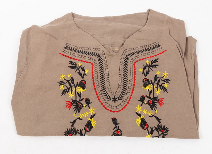 مانتو جلو بسته گلدوزی