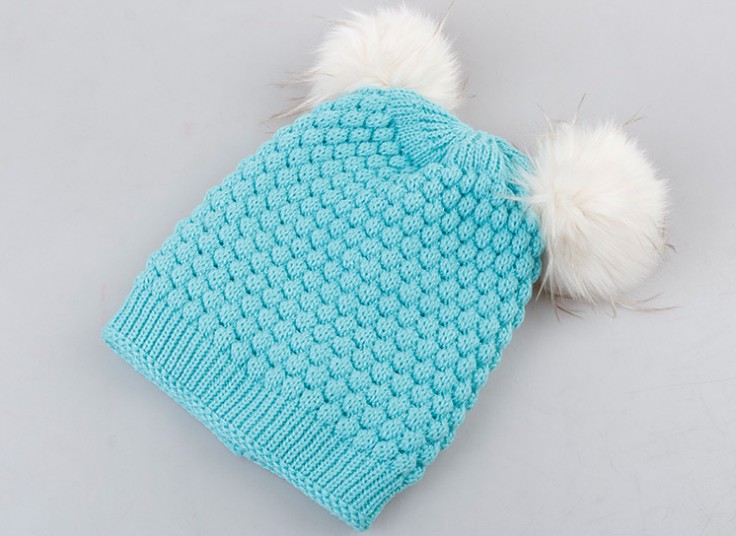 کلاه بافت Poom Poom